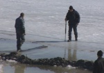 На Харьковщине две женщины спасли рыбака, провалившегося под лед
