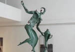 «Звездные скульптуры» из бронзы и дерева. В «муниципалке» открылась выставка Сергея Сбитнева