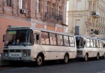Колонна автобусов проследовала в центр Харькова
