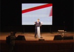 Во время визита в Харьков кандидат в Президенты призвал к диалогу жителей всех регионов