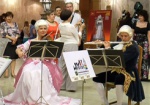 Бал-маскарад и парад театральных костюмов. Впервые в Харькове прошла «Ночь в опере»