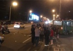 На Полтавском Шляхе столкнулись автобус и мотоцикл – есть пострадавшие