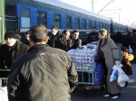 Для переселенцев, которые живут в Харькове, представители ООН привезли гуманитарный груз