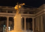 Очередной «ленинопад». В Харькове разрушили еще два монумента