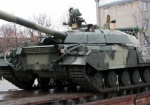 Бойцы АТО получили первую партию танков, отремонтированных в Харькове