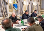 Президент Украины призвал силовиков к решительным действиям в ответ на провокации боевиков