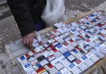 Харьковские правоохранители изъяли около 13 тысяч пачек контрафактных сигарет