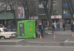 На проспекте Гагарина перевернулся автобус с людьми