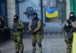 Порошенко: На украинских улицах не будет людей с оружием