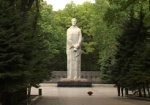 Панихиды по погибшим бойцам, возложение цветов и концерты. Как на Харьковщине отпразднуют 8 и 9 мая