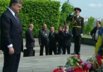 Порошенко: Украина будет отмечать 9 мая по своему сценарию