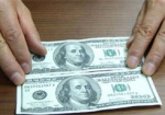 В Харькове мошенник «зарабатывал» с помощью поддельных долларов