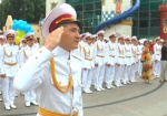 В Харькове чествовали выпускников «Кадетского корпуса». Торжественная церемония прошла в парке Горького