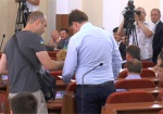 Харьковские депутаты и чиновники получили повестки прямо во время сессии горсовета