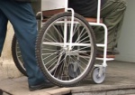 В Харькове проверили, как маршрутчики относятся к инвалидам-колясочникам