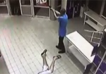 За стрельбу в харьковском супермаркете мужчине грозит 15 лет тюрьмы