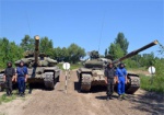 В Харькове готовят механиков-водителей бронетехники