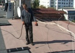 На Гагарина ремонтируют крыши