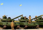Президент: Украинскую армию пополнят еще 300 единиц бронетехники и 400 машин