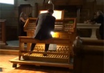 Украинские песни в исполнении органа. Необычный концерт музыканта из Франции