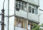 В Харькове женщина разбилась насмерть, выпав из окна многоэтажки