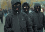 В Богодухове парни в балаклавах угрожали директору местной нефтебазы