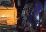 В Харькове столкнулись 2 грузовика, есть пострадавшие