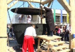 На Харьковщине приготовили самую большую в мире кашу – кулеш весом больше трех тонн