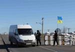 Кабмин вводит временный запрет на перемещение грузов в Крым