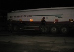 Харьковские пограничники задержали бензовоз с 37 тоннами контрабандного топлива