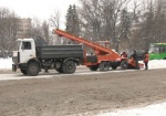 На харьковские улицы уже высыпали почти 400 тонн соли