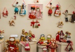 В Харькове презентовали кукол-мотанок со всей области