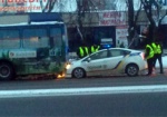В Харькове машина полиции врезалась в троллейбус