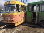 В Харькове столкнулись трамвай и маршрутка