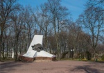 Реконструкция Молодежного парка и памятника чернобыльцам идет полным ходом