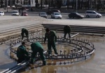 Городские фонтаны начали готовить к сезону работы. Их включат 1 мая