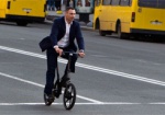 Мэр Киева ездит на работу на велосипеде