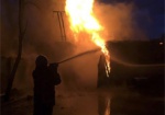 Масштабный пожар в Дергачах: емкости с топливом тушили полсотни спасателей