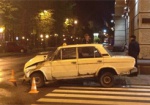 В центре города столкнулись два «ВАЗа»: пострадал мужчина