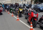 Харьковские мотоциклисты вышли на пикет