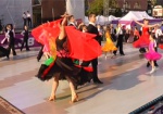 Сальса, танго и вальс. В Харькове состоялся II Фестиваль бальных танцев под открытым небом