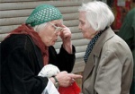 МВФ требует повысить пенсионный возраст в Украине в обмен на транш