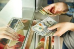 С сегодняшнего дня покупать валюту до 150 тыс. грн можно без паспорта