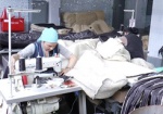 Женщины, отбывающие наказание в «качановке», шьют спальные мешки для Нацгвардии