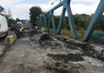 В Изюме начался ремонт моста