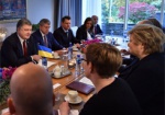 Порошенко пригласил норвежские компании поучаствовать в приватизации в Украине