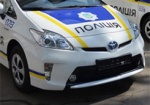 Пьяный мужчина попал под колеса полицейского авто в Харькове