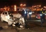 На Салтовке столкнулись Renault и Chevrolet: трое пострадавших