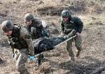 Шестеро украинских военных ранены за сутки на Донбассе