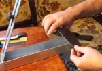 Житель Харьковщины наладил незаконное производство ножей и самурайских мечей